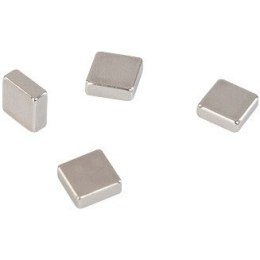 MAGNESY SUPER STRONG KWADRATY 1 X 1 X 0.5 cm (6)